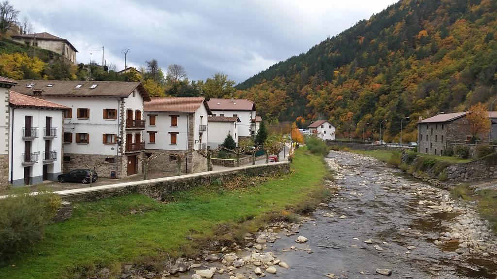Albergue Armaia Artepea Urzainqui Dış mekan fotoğraf
